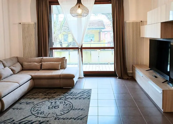 Cn037 - Cesenatico, Elegante Trilocale Con Balcone E Garage Lägenhet